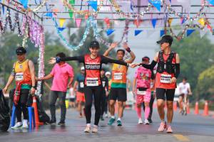 BIB: 4031
                            <button type="button" onclick="openModal(9915157)" class="btn btn-primary btn-sm float-right btn-popup" data-toggle="modal" data-target=".modal-high-quality">
                        <i class="fas fa-shopping-cart"></i> Add to Cart
                    </button>
                                            <button type="button" onclick="isThisMe(9915157, true)" class="btn btn-success btn-sm float-right btn-popup btn-isme hidden" data-toggle="tooltip" data-placement="bottom" title="นี่คือรูปของคุณใช่ไหม คลิกที่นี่เพื่อเอาเข้าอัลบั้ม">
                        <i class="fas fa-plus"></i> Add to album
                    </button>
                    <button type="button" onclick="isThisMe(9915157, false)" class="btn btn-warning btn-sm float-right btn-popup btn-isnotme hidden">
                        <i class="fas fa-ban"></i> Remove from album
                    </button>